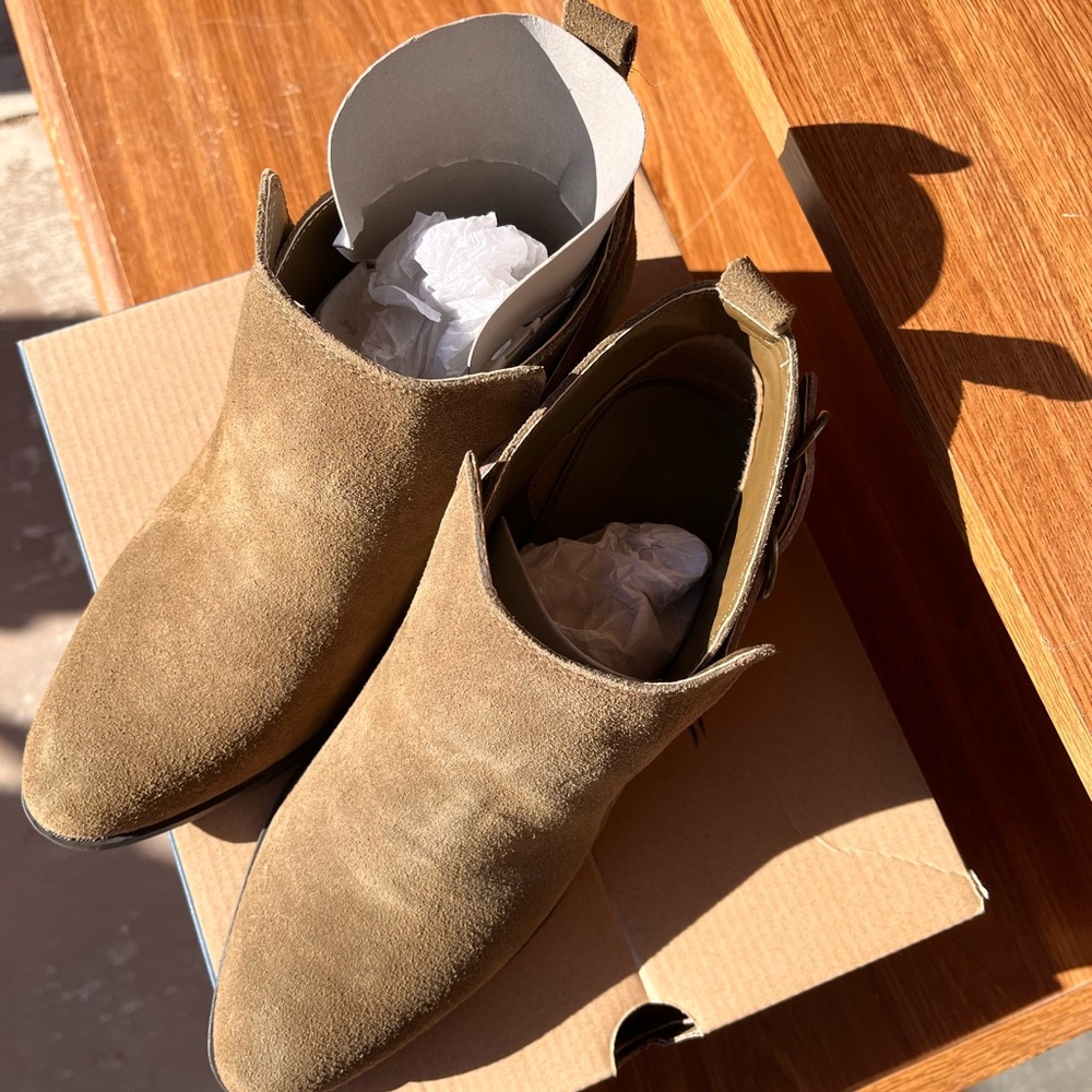 Men's Tan Suede Shoes